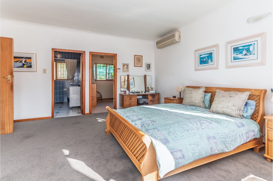 4 Bedroom Property for Sale in Fish Hoek Western Cape
